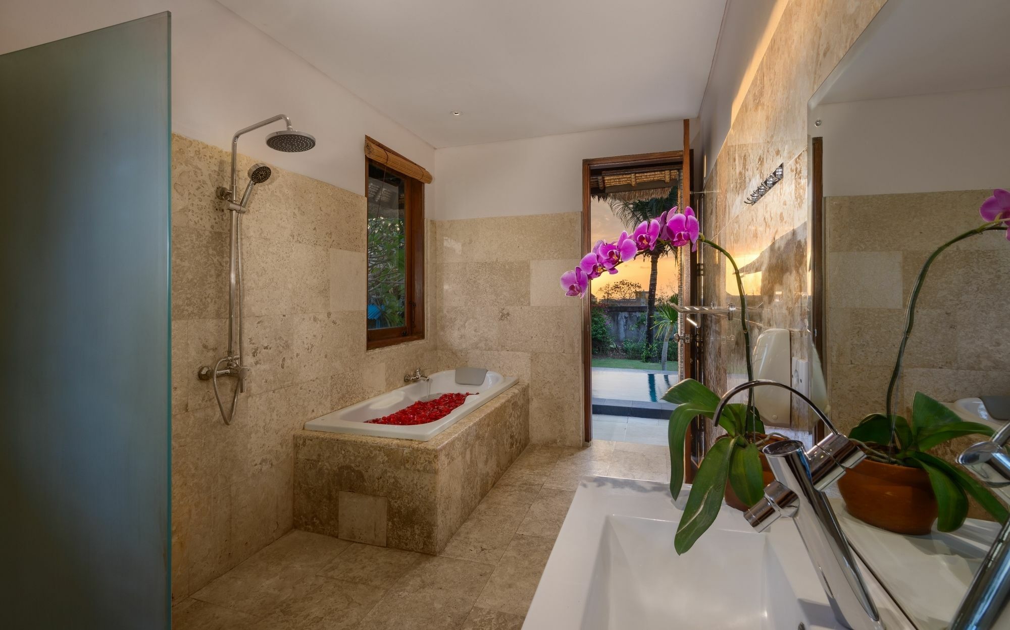 Balangan Beach Villa Jimbaran Exteriör bild